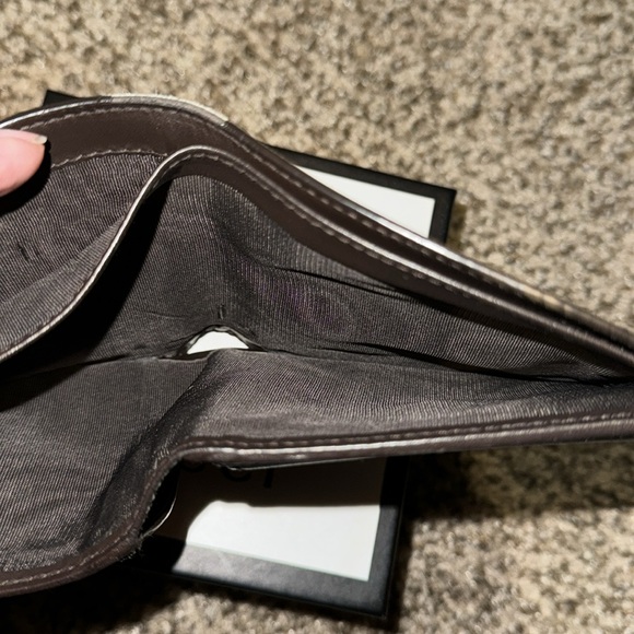 Men’s Gucci Wallet - Picture 4 of 4